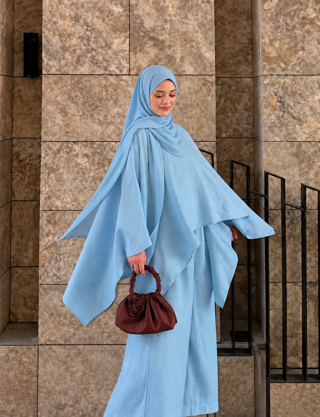 Ensemble bleu ciel asymétrique